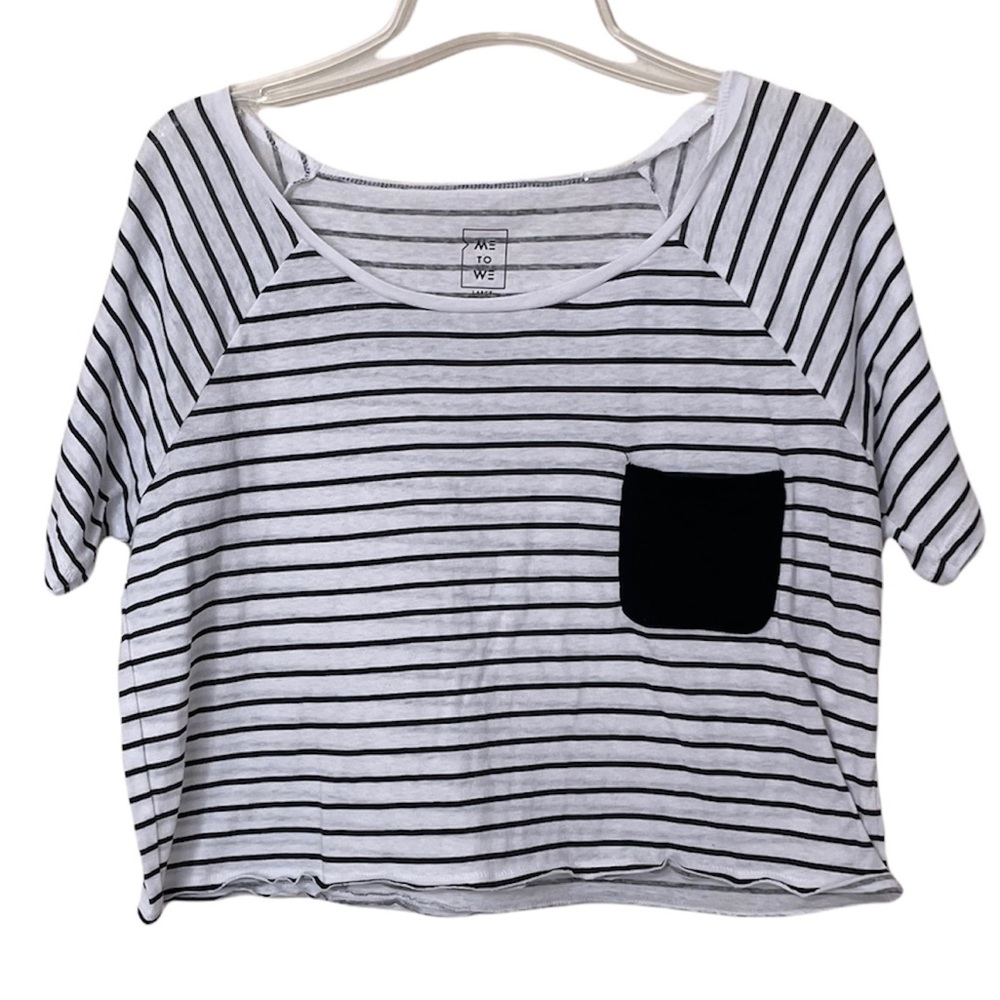 Me to We Girls Short Sleeve Shirt Size Large